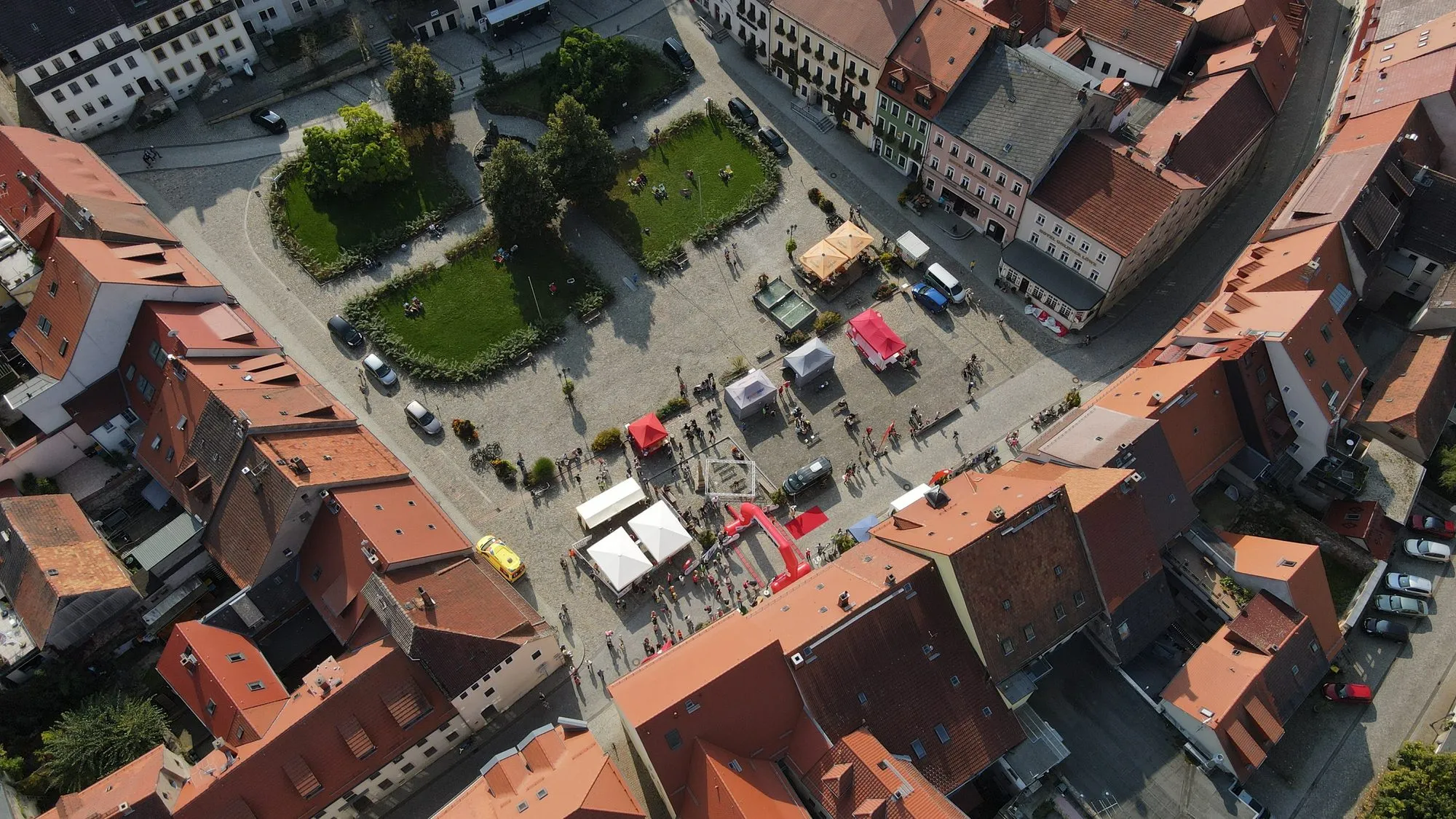 Der Marktplatz am Lauftag von oben